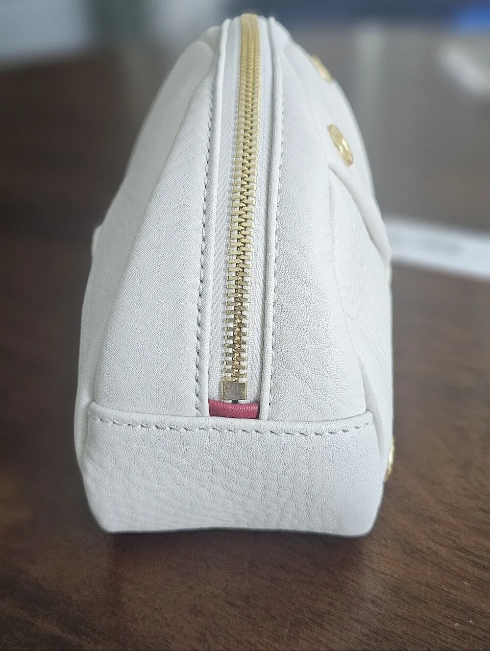 Hammitt Shelley Pouch Calla Lily White/Brushed Gold Hammered